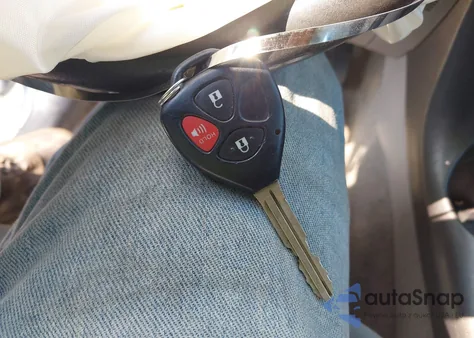 2009 Toyota Rav4 z USA, uszkodzony, nr VIN JTMBF33V19D014205